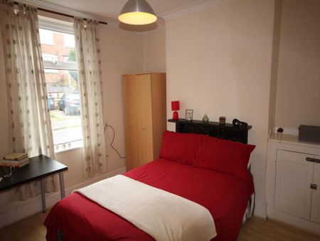 2 bedroom house share to rent - Photo 3