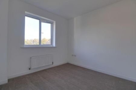 6 bedroom detached house to rent - Photo 4