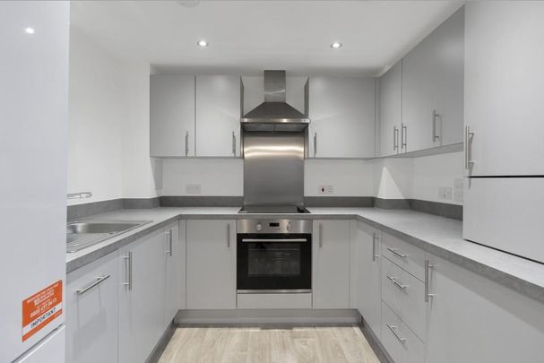 2 bedroom flat to rent - Photo 1