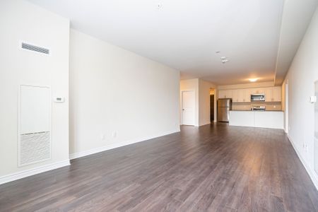 For Lease - 150 Oak Park Boulevard Unit# 307, Oakville, Ontario - Photo 5