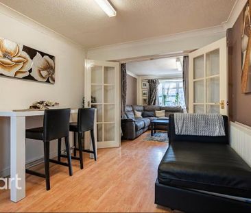 3 bedroom semi-detached house to rent - Photo 4