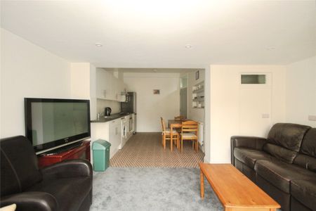 Bickersteth Road, London, SW17 9SH - Photo 3