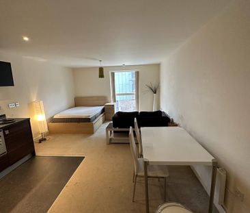 Studio to rent - Photo 4