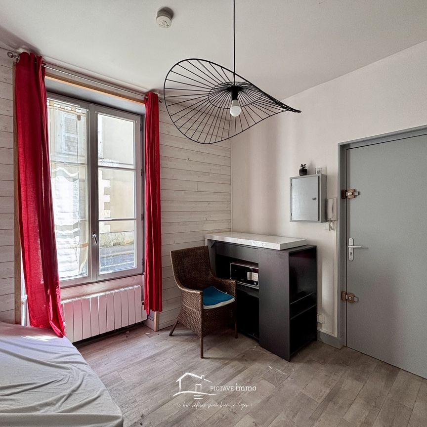 Location Appartement 1 pièce 12m² POITIERS 86000 - Photo 1
