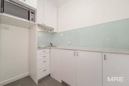 204/25 Hotham Street, East Melbourne - Photo 3