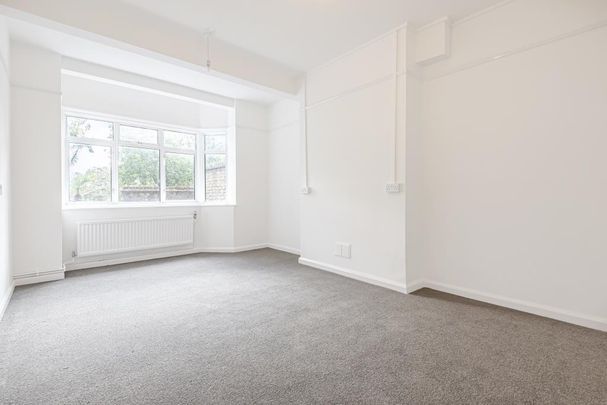 3 bedroom apartment to rent - Photo 1