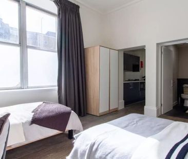 Bronze Twin Studio - Photo 2