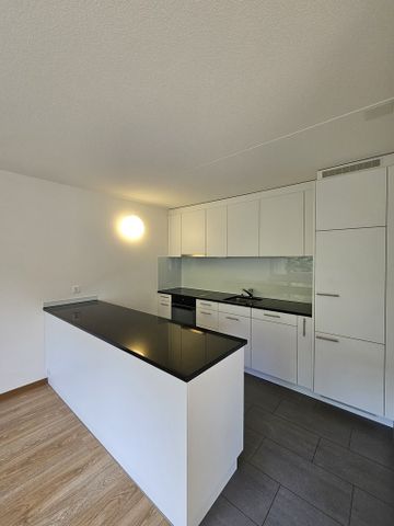 Sanierte Wohnung im Herzen von Zürich-Affoltern - Photo 2