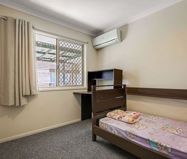 Beautiful 4 bedroom house in Acacia Ridge Call Lin today 0451361818... - Photo 2
