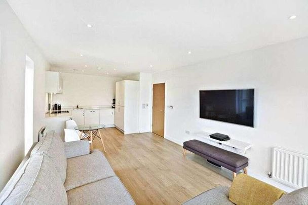 St Clements Avenue, Mile End, E3 - Photo 1