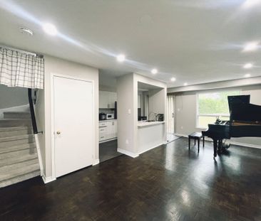 For Lease - 2350 Grand Ravine Drive Unit# 73, Oakville, Ontario - Photo 4