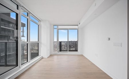 For Lease - 38 Widmer Street Unit# 3811, Toronto, Ontario - Photo 2