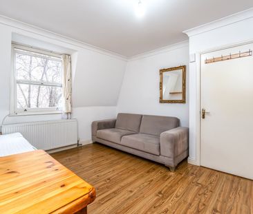 Studio Flat, Lower Clapton Road, E5 - Photo 2