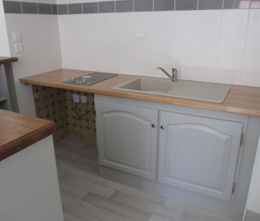 Location Appartement 2 pièces 42m² NEGREPELISSE 82800 - Photo 2
