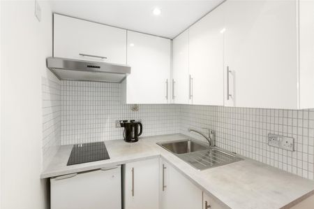 Christchurch Avenue, Kilburn, London - Photo 2