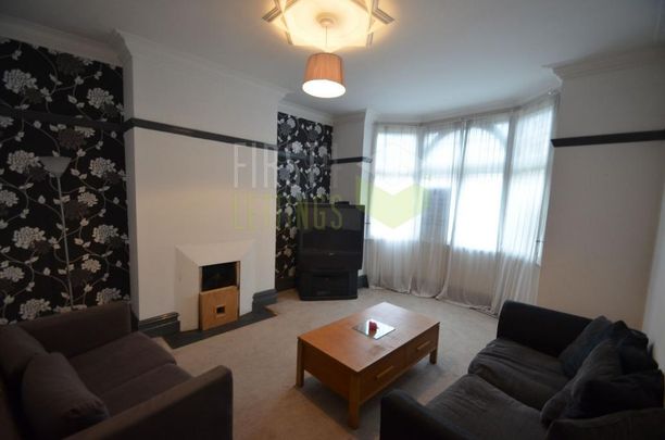5 bedroom terraced house to rent - Photo 1