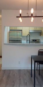 Furnished Convenient Apartment 1 br / 1 ba With Balcony - Photo 3