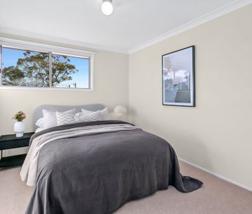 SPACIOUS FAMILY LIVING IN THE HEART OF FORESTVILLE - Photo 5