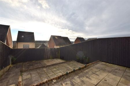 Bellshiel Grove, Scotswood, Newcastle Upon Tyne, NE15 - Photo 2