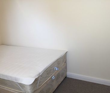 Room 1 - Photo 1