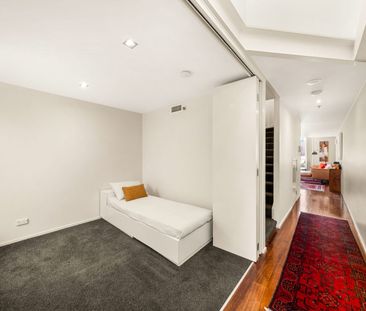 Stylish, Light-Filled Apartment with High Ceilings & Flexible Living - Photo 6