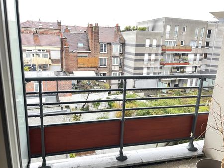Location Appartement 2 pièces 41m² LA MADELEINE 59110 - Photo 5
