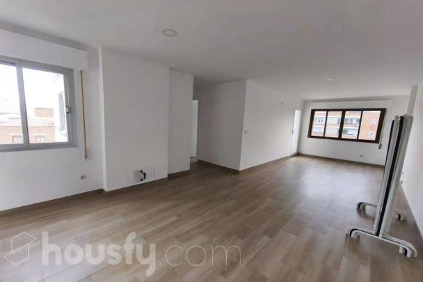 Piso de alquiler en Calle de Lima, ., La Avanzada - La Cueva - Photo 1