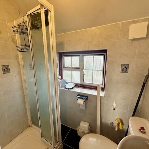 2 bed maisonette to rent in Southall, UB2, UB2 - Photo 1