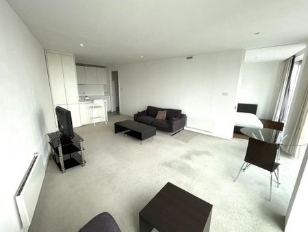 1 bedroom flat to rent - Photo 3