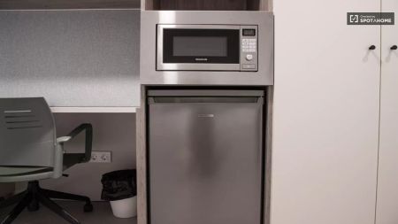 Single Bed in Studio apartment for rent in a residence in Getafe - Photo 3