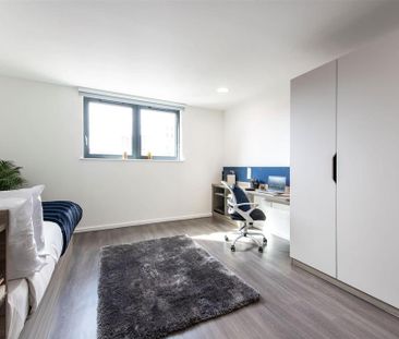 1 bedroom in a flat share to rent - Photo 4