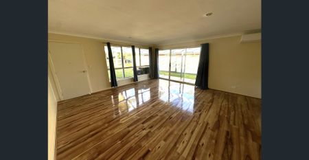 Low Maintenance Brick Home! - Photo 2