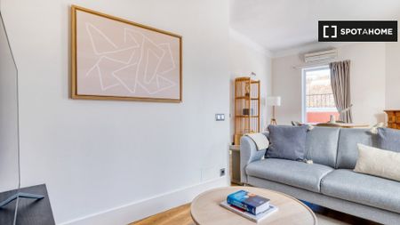 madrid, Community of Madrid 28014 - Photo 2