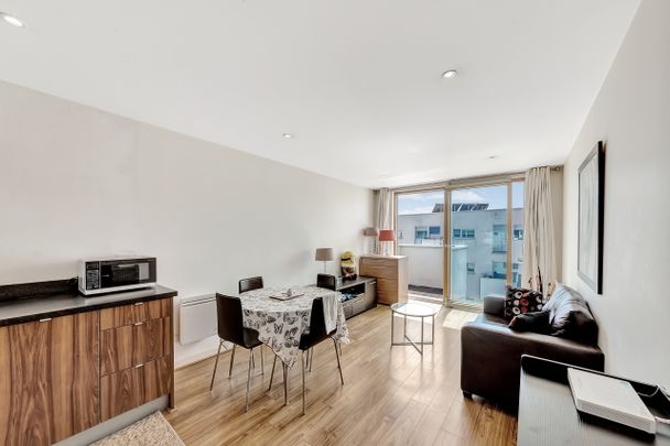 1 bedroom apartment to rent - Photo 1