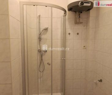 Pěkný podkrovní byt 1+kk po rekonstrukci, Praha 10 - Strašnice - Фото 1