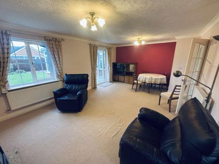 3 bedroom bungalow to rent - Photo 2