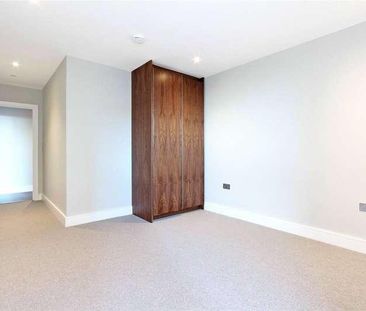 Greenview Court, Samuelson House, Bridge Road, Southall, Uxbridge, UB2 - Photo 1