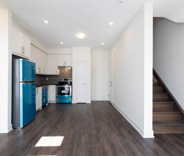 For Lease - 7 Phelps Lane Unit# 15, Richmond Hill, Ontario - Photo 5