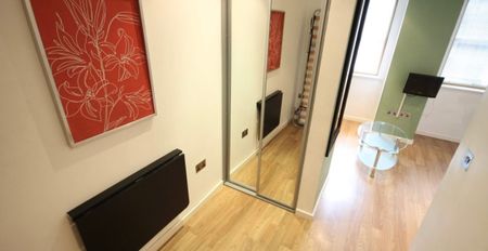 1 Bed - Apartment 15, West Point, City Centre, Leeds - LS1 4JJ - Student/Professional - Photo 3