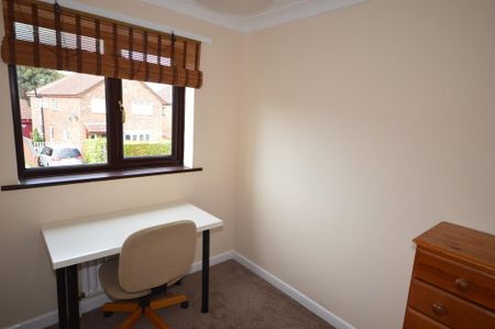 4 bedroom detached house to rent - Photo 5