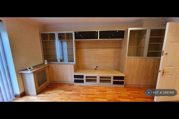 4 bedroom terraced house to rent - Photo 1