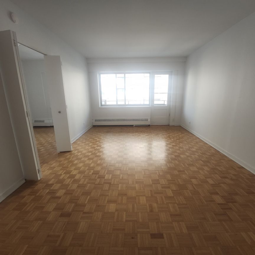 2300 Rue Saint Mathieu, #803 - Photo 1