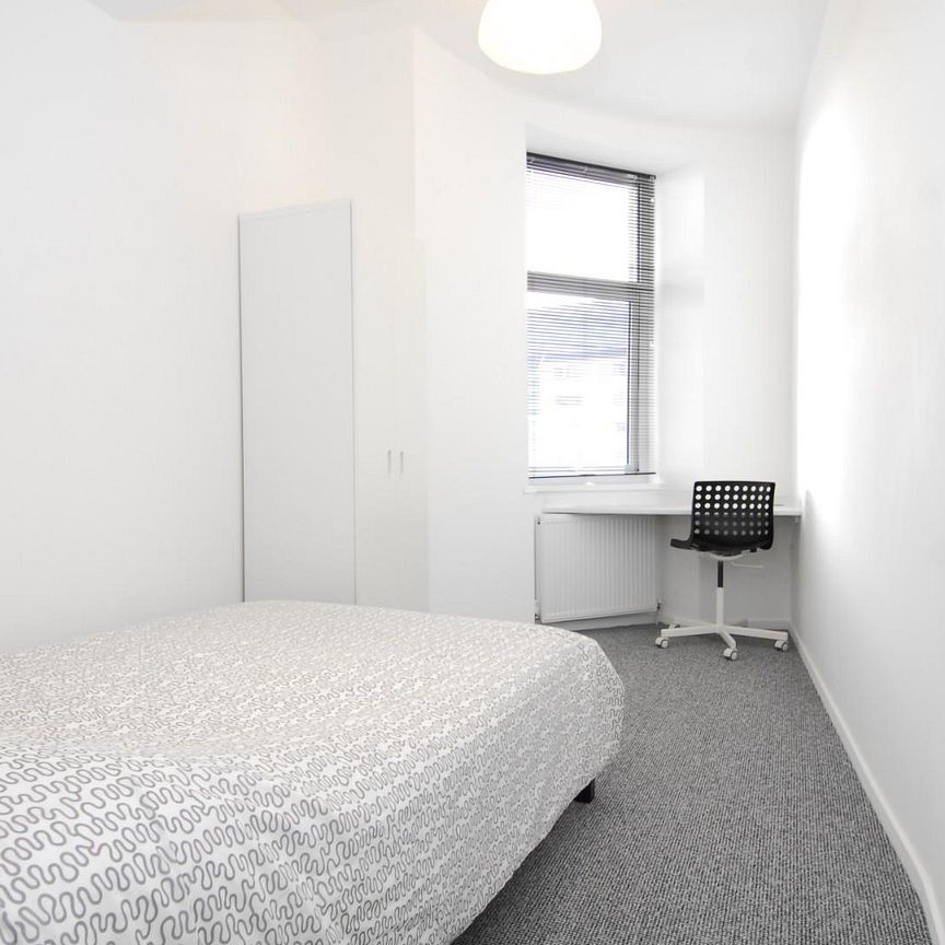 Ebrington Street, Flat 2, Plymouth - Photo 1