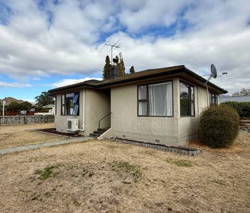 Old Cromwell three bedroom home - Photo 4