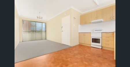3/41 McKenzie Avenue, Wollongong, NSW 2500 - Photo 4