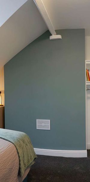 Modern and tastefully designed shared house, close to town - Photo 2