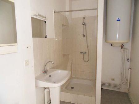 Location Appartement 2 pièces 28m² BAYEUX 14400 - Photo 4