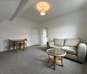 1 Bed Flat - Photo 1