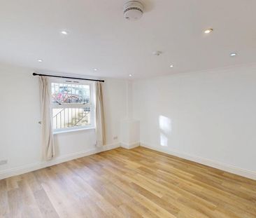 3 bedroom maisonette to rent - Photo 1