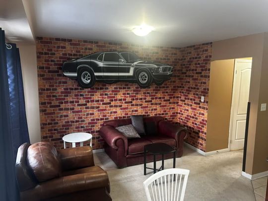 For Lease - 3086 Stornoway Circle Unit# 200, Oakville, Ontario - Photo 1